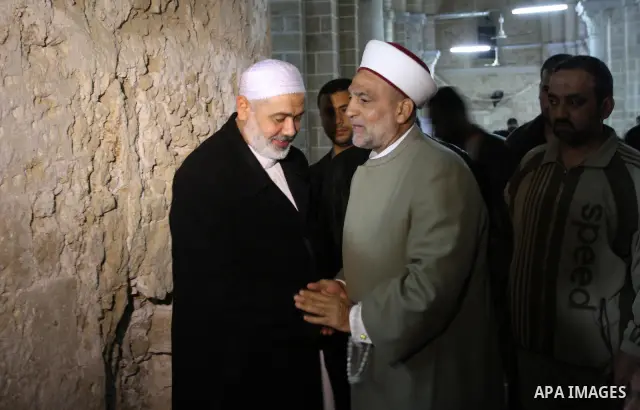 Palestinian Prime Minister in Gaza, Ismail Haneiyah, during leads fajr prayer on May 15, 2011. To commemorate the anniversary of Nakba, 63 "catastrophe", where delivers a speech on this occasion in the great Omari Mosque...