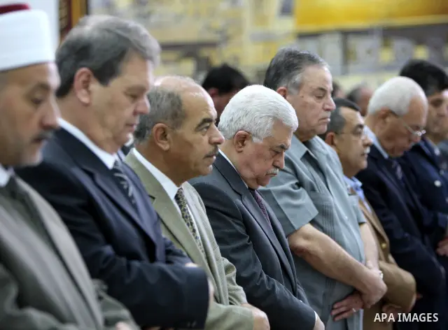 Palestinian President Mahmoud Abbas (Abu Mazen) attends Friday prayers in the West Bank city of Ramallah on May 20, 2011. Photo by Thaer Ganaim