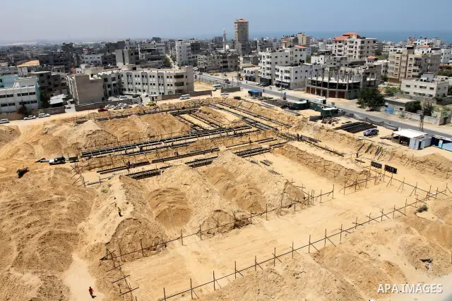A general view taken on May 22, 2011 shows construction work on two new UN-run schools on the site of the former Palestinian security headquarters in Gaza city which was destroyed by Israel during the 2008-2009 Gaza offe...