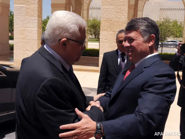 Palestinian President Mahmoud Abbas (Abu Mazen) during a meeting with King Abdullah II in Amman on May 23, 2011. Photo by Thaer Ganaim