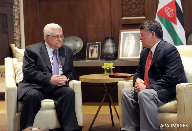 Palestinian President Mahmoud Abbas (Abu Mazen) during a meeting with King Abdullah II in Amman on May 23, 2011. Photo by Thaer Ganaim