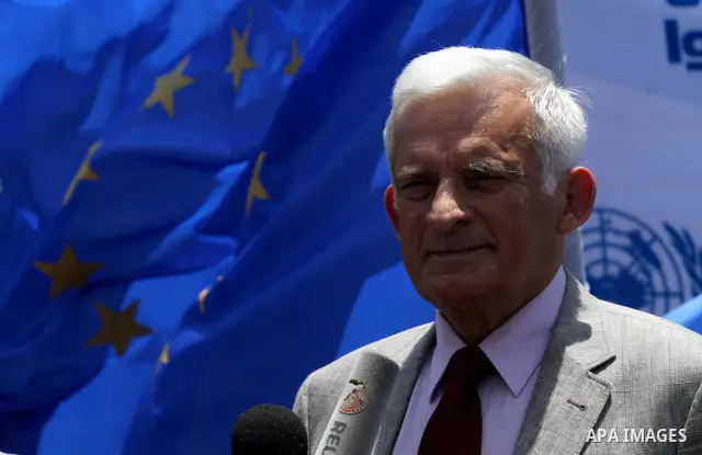 European Parliament President Jerzy Buzek delivers speech during a press conference at UNRWA headquarters in Gaza City on June 13, 2011 . Photo by Mohammed Asad