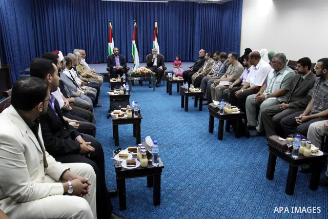Palestinian Prime Minister in Gaza, Ismail Haniya honors Committee based on the activities of the right of return in Gaza City on June 19, 2011. Photo by Mohammed Asad