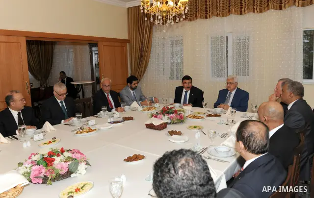 Palestinian President Mahmoud Abbas (Abu Mazen) meets with the Arab ambassadors in the Turkish capital of Ankara on Jun 22,2011. Photo by Thaer Ganaim