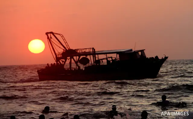 Palestinians enjoy a day at the beach in Gaza City on June 24, 2011. Photo by Ashraf Amra