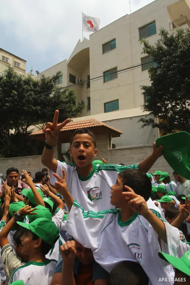 Palestinian boys shout slogans during a protest in Gaza City calling for the release of Palestinian prisoners held in Israeli jails, on June 27, 2011. Photo by Ashraf Amra