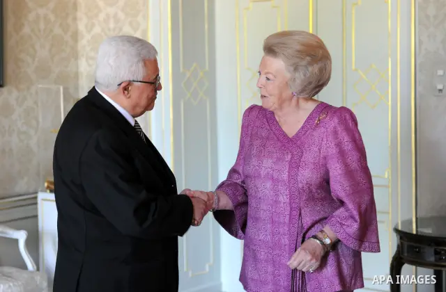 Palestinian president Mahmoud abbas (Abu Mazen) meets with the Queen of Netherlands on Jun 29,2011. Photo by Thaer Ganaim