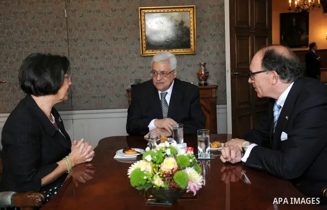 Palestinian president Mahmoud abbas (Abu Mazen) visits the Senate and House of Dutch Representatives on Jun 30,2011. Photo by Thaer Ganaim