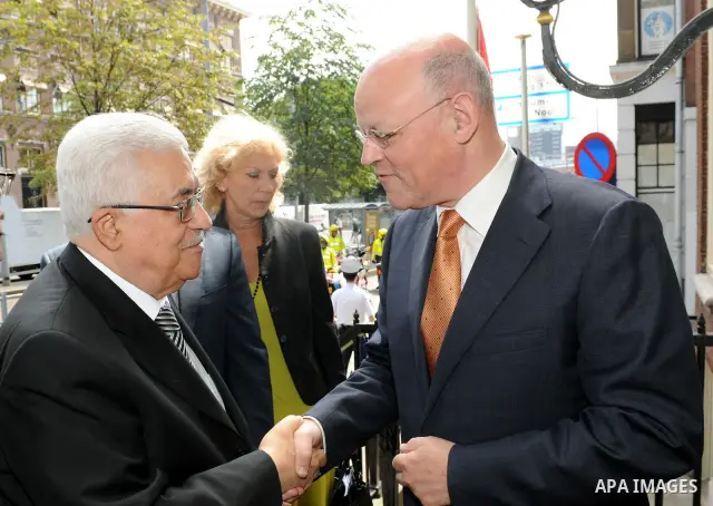 Palestinian president Mahmoud abbas (Abu Mazen) meets with the Dutch Foreign Minister in Hague on Jun 30,2011. Photo by Thaer Ganaim