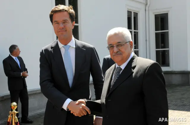 Palestinian president Mahmoud abbas (Abu Mazen) meets with the Dutch Prime Minister, Mark Rotah in Hague on Jun 30,2011. Photo by Thaer Ganaim