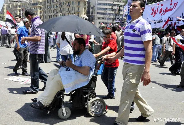 Protesters gather in Tahrir square in Cairo July 8, 2011. Thousands of Egyptians gathered in Cairo's Tahrir Square on Friday to demand faster reforms and the swifter prosecution of former officials from Hosni Mubarak's t...