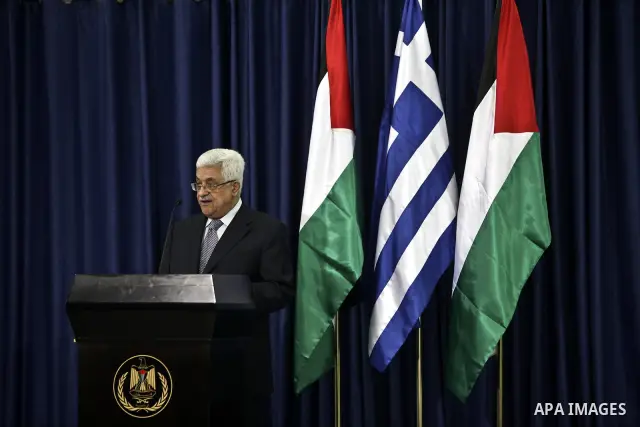 Palestinian president Mahmoud Abbas (Abu Mazen) and Greek President Karolos Papoulias give a press conference in the West Bank city of Ramallah on July 12, 2011 during an official visit by the latest to the Palestinian t...
