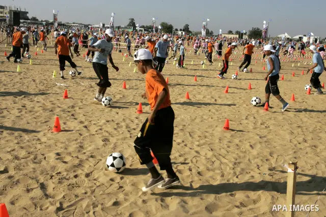 Palestinian children play with balls during summer camp activities supervised by the UN Relief and Works Agency (UNRWA) in Rafah in the southern Gaza Strip on July 14, 2011. Photo by Abed Rahim Khatib