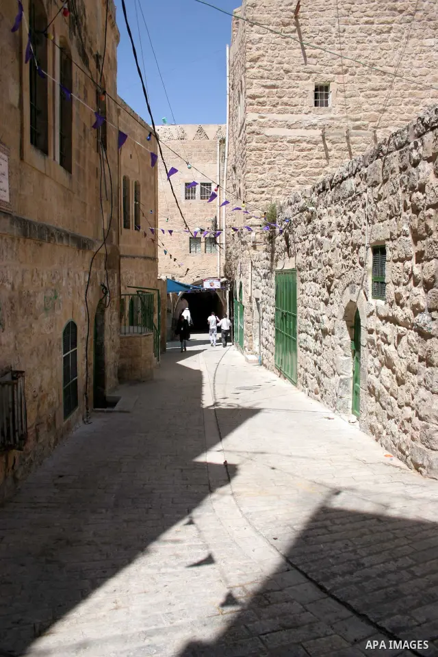 Palestinians enjoy the restoration places in the old city of Hebron on July 20,2011, as Palestinians participate in the second day of the International Conference to develop the centers of the historical cities and devel...