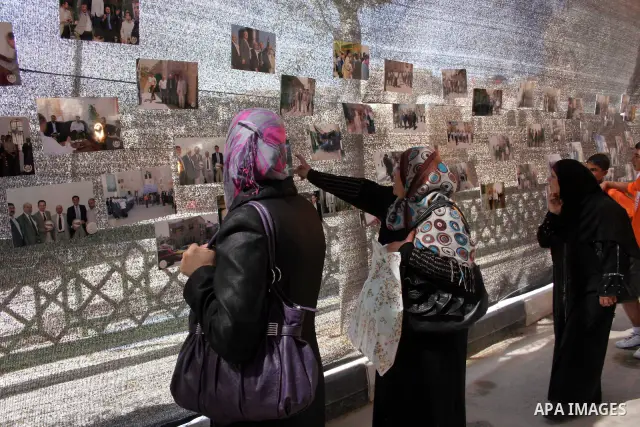 Palestinians enjoy the restoration places in the old city of Hebron on July 20,2011, as Palestinians participate in the second day of the International Conference to develop the centers of the historical cities and devel...