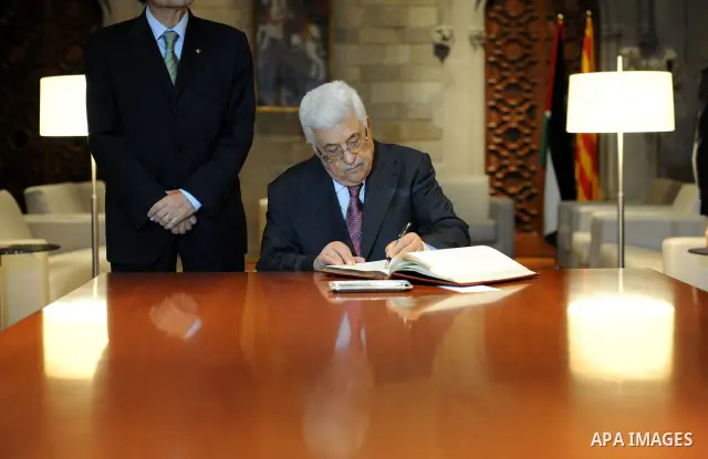 Palestinian President Mahmoud Abbas (Abu Mazen) during the meeting of the Regional Government of Catalonia Arto diamonds, in Barcelona on July 20, 2011. Photo by Thaer Ganaim