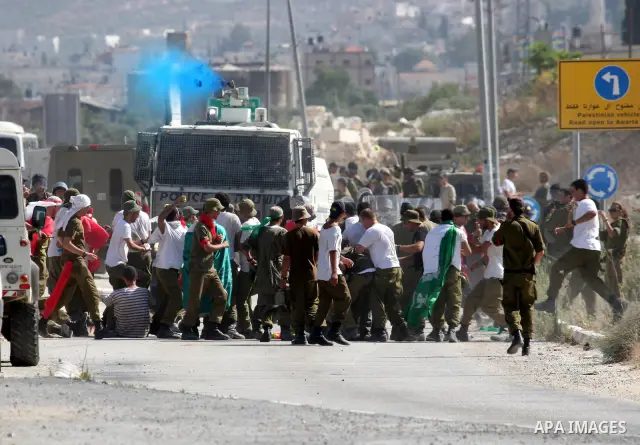 Israeli military forces during a training session at Hawara checkpoint near Nablus in the West Bank on July 26, 2011, where a riot in the Palestinian Authority. Photo by Wagdi Eshtayah
