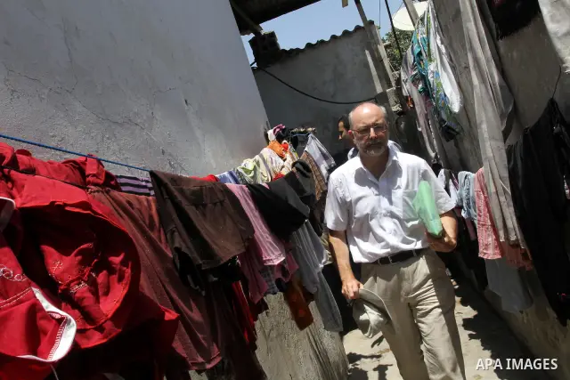 The European Parliamentary delegation visit the refugee camps to consider their living conditions in the central of Gaza Strip on July 26, 2011. Photo by Mohammed Asad