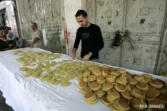A Palestinian man sells (Velours) on the first day of holy fasting month of Ramadan in the town of Rafah, southern Gaza Strip on Aug. 1, 2011. Throughout the holy month of Ramadan devout Muslims must abstain from food, d...
