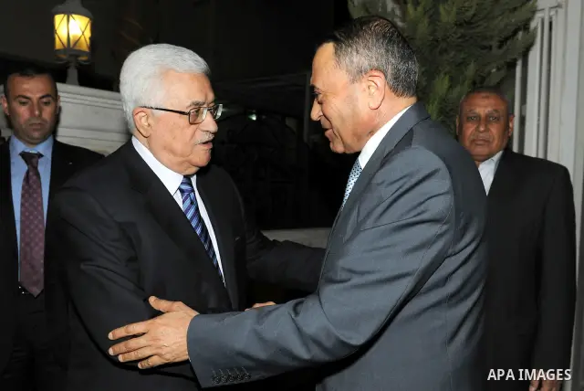 Palestinian President Mahmoud Abbas (Abu Mazen) during a meeting with Jordanian Prime Minister Marouf Bakhit, in Amman, on Aug. 6, 2011. Photo by Thaer Ganaim