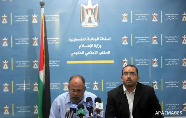 Palestinian Undersecretary of the Ministry of Finance , Ismail Mahfouz deliver speech in a press conference in Gaza city on Aug. 7, 2011, said that the ministry will pay the salaries of last July before Eid al-Fitr, and...