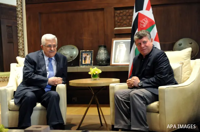 Palestinian President Mahmoud Abbas (Abu Mazen) during a meeting with King Abdullah II, King of Jordan in Amman on Aug. 7, 2011. Photo by Thaer Ganaim