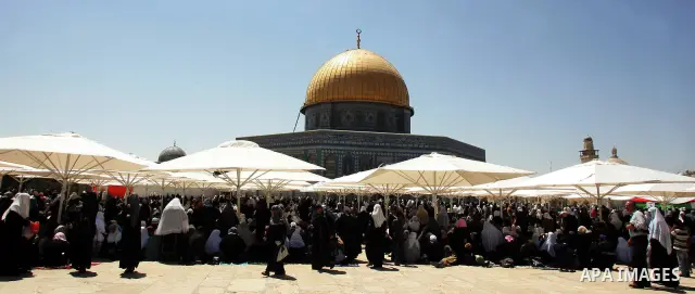 Palestinians gather for prayers at the Al Aqsa Mosque in Jerusalem, on the third Friday of the Muslim holy month of Ramadan, August 19, 2011. Muslims around the world are observing the holy fasting month of Ramadan where...