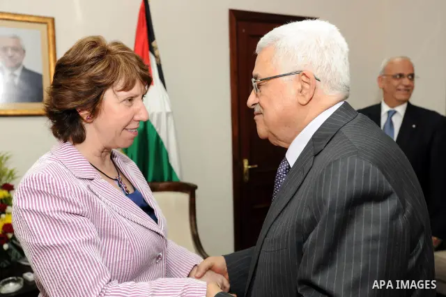 Palestinian president Mahmud Abbas meets with Atherine Ashton EU Commissioner in the West Bank city of Ramallah on August 27, 2011. Photo by Mufeed Abu Hasnah