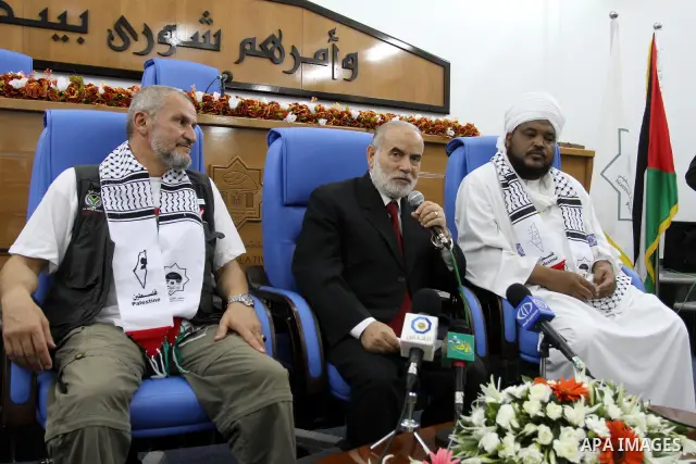 Members of the Sudanese and South African delegation meets with the spokesman of Palestinian Parliament, Ahmed Bahr during their visit to the Legislative Council headquarters in Gaza city on August 28, 2011. Photo by Moh...