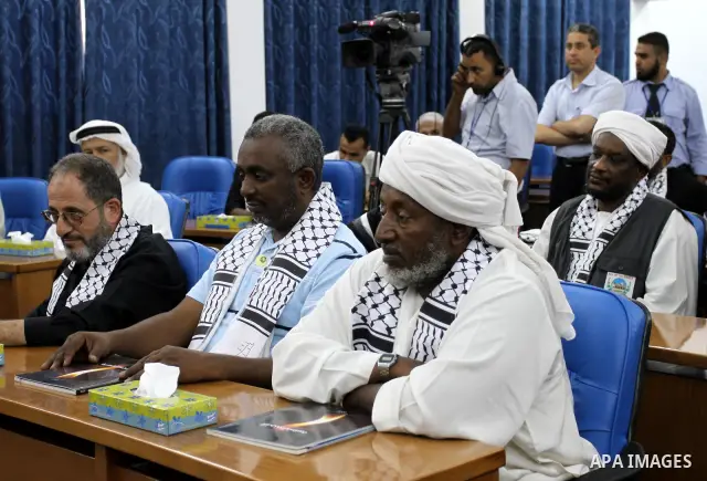 Members of the Sudanese and South African delegation meets with the spokesman of Palestinian Parliament, Ahmed Bahr during their visit to the Legislative Council headquarters in Gaza city on August 28, 2011. Photo by Moh...