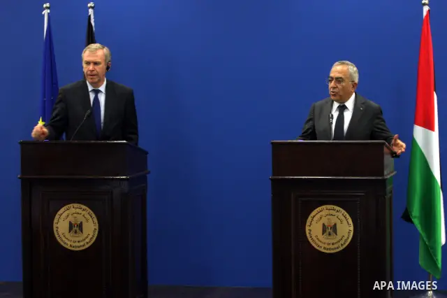 Palestinian Prime Minister Salam Fayyad and his Belgian counterpart, Yves Leterme speak to the media following their meeting in the West Bank town of Ramallah, on 05 September 2011, a day after Palestinian officials insi...