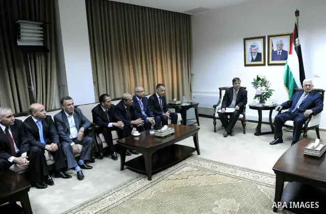 Palestinian President Mahmoud Abbas meets the medical delegation returned from Lebanon in his Ramallah, West Bank, offices on 09 September. Abbas had said on 08 September that he will submit an application for Palestinia...