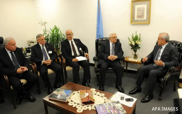Palestinian President Mahmoud Abbas (Abu Mazen) during a meeting with Lebanese President Michel Suleiman in New York on Sep. 20, 2011. Photo by Thaer Ganaim
