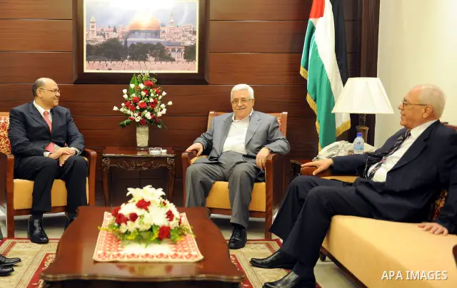 Palestinian President Mahmoud Abbas (Abu Mazen) meets with the Egyptian ambassador in the West Bank city of Ramallah on Sept. 30, 2011. Photo by Thaer Ganaim