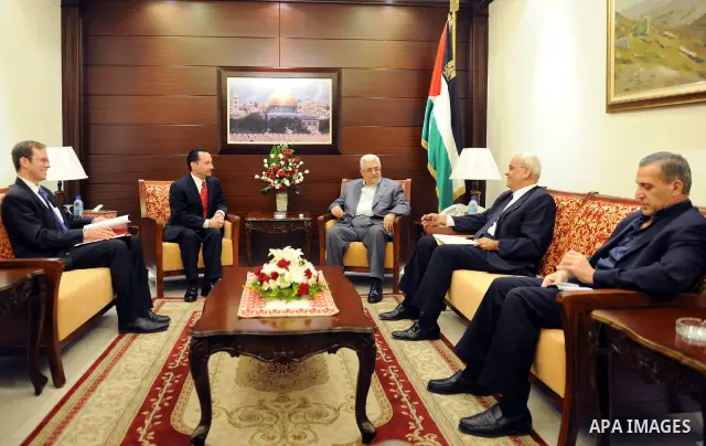 Palestinian President Mahmoud Abbas (Abu Mazen) meets with the American Consul in the West Bank city of Ramallah on Sept. 30, 2011. Photo by Thaer Ganaim