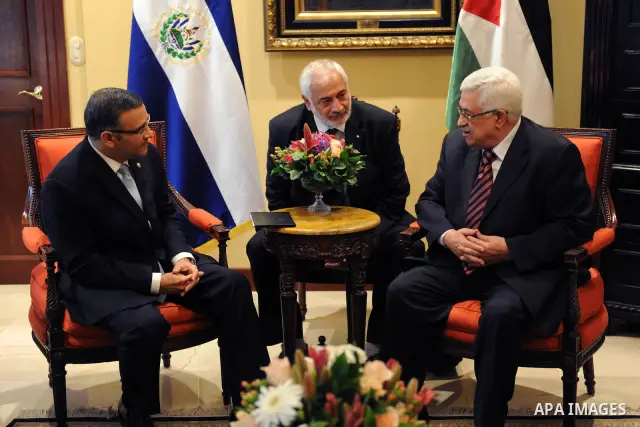 Palestinian President Mahmoud Abbas (Abu Mazen) meets with thae Salvadoran Morcillo Funes in Salvador. OCT.10.2011. Photo by Thaer Ganaim