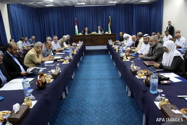 Palestinian prime minister Ismail Haniyeh in Gaza Strip, during meeting with Members of the government Palestinian To discuss the prisoner deal in Gaza city, oct. 16, 2011. Israeli soldier Gilad Shalit will be freed from...