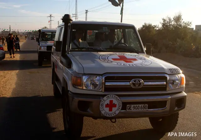 International Red Cross vehicle enters the Rafah Crossing through which Palestinian prisoners about to be freed in a prisoner swap between Hamas and Israel, will enter Gaza, in the southern Gaza Strip as an Israeli-Pales...