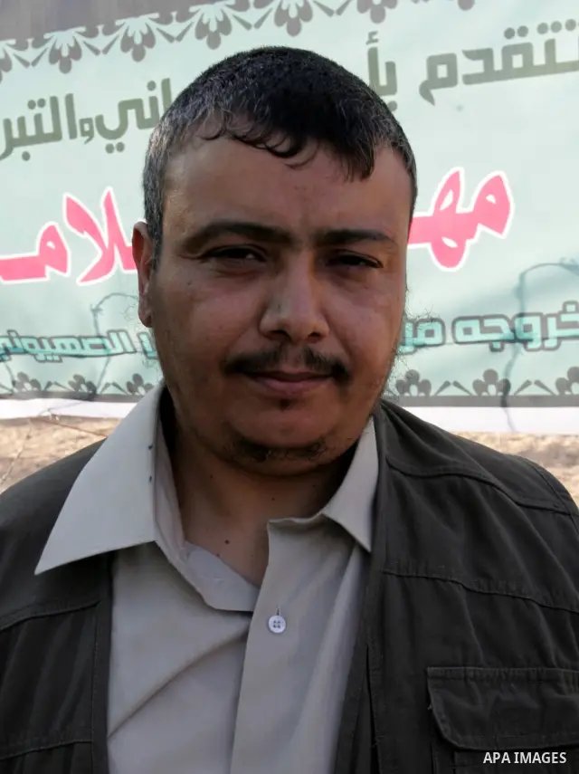 Hamas militants visit a freed Palestinian prisoner in Rafah in southern Gaza Strip October 19, 2011. Palestinians freed by Israel in a trade for soldier Gilad Shalit took their morning exercise on Wednesday around a luxu...