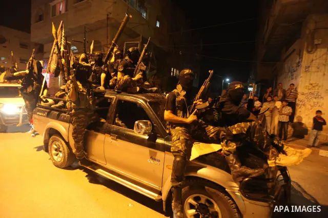 Islamic Jehad militants patrol during their visit to the freed Palestinian prisoners in Gaza City October 20, 2011.. Photo by Majdi Fathi
