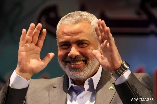 Palestinian Prime Minister in Gaza Strip, Ismail Haniyeh honors freedom prisoners at the Islamic University in Gaza City on Oct. 23, 2011. Photo by Mohammed Asad