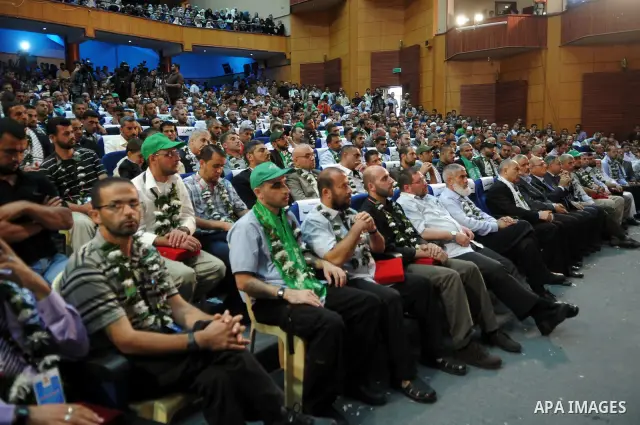 Palestinian Prime Minister in Gaza Strip, Ismail Haniyeh honors freedom prisoners at the Islamic University in Gaza City on Oct. 23, 2011. Photo by Ahmed Shaat