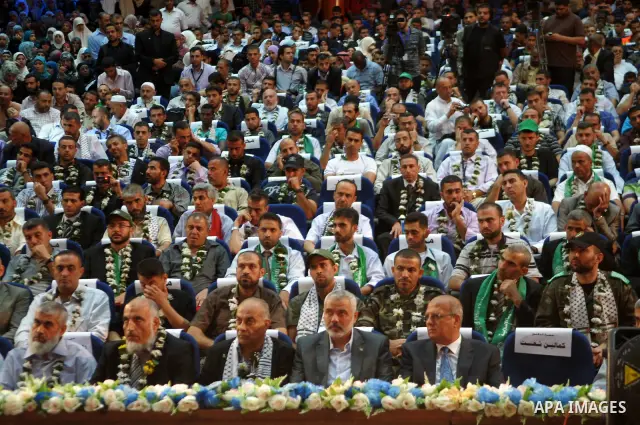 Palestinian Prime Minister in Gaza Strip, Ismail Haniyeh honors freedom prisoners at the Islamic University in Gaza City on Oct. 23, 2011. Photo by Ahmed Shaat