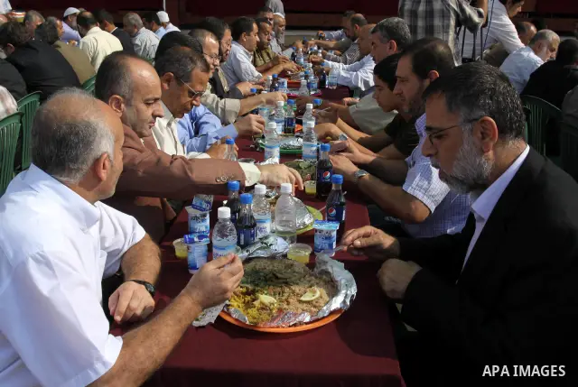 Palestinian prisoners, who released in a recent swap between Hamas and Israel, attend a celebration organised by Hamas movement in Gaza city on October 27, 2011. The Egyptian-brokered swap between Israel and Hamas Islami...