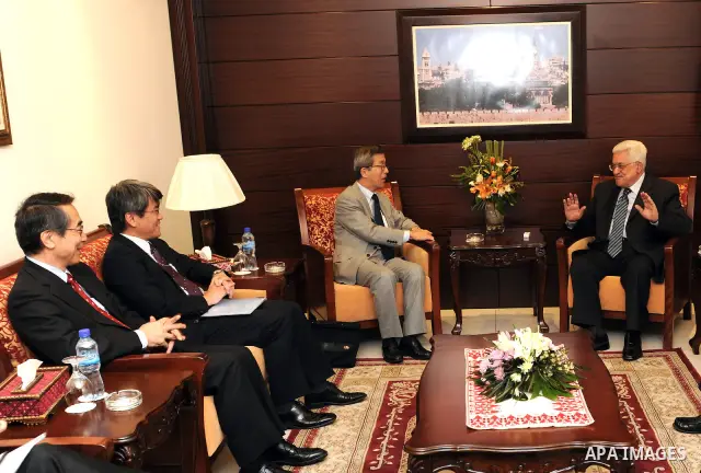 Palestine President Mahmoud Abbas (Abu Mazen) receives Japanese envoy to the peace process in the Middle Alaustaleom in Ramallah on Nov. 19, 2011. Photo by Mufeed Abu Hasnah