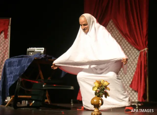 Palestinian actors perform as high school students attend a play which aim to join students with their Arab and Islamic history at the Palestinian National Theatre, in Jerusalem on Nov. 23,2011. Photo by Mahfouz Abu Turk