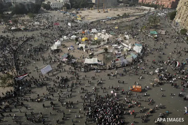 A view shows Egyptian protesters makeshift tents in Tahrir square, Cairo, Egypt, 23 November 2011. According to media reports the clashes, for the fifth consecutive day, saw anti-riot police firing teargas on the protest...