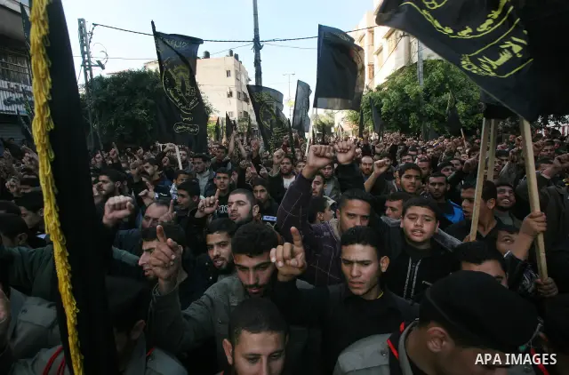Palestinian Jihad Islamic supporters take part in a rally in Gaza City to show their solidarity for Al-Aqsa mosque in Jerusalem November 25, 2011. The mosque built on the compound known to Muslims as al-Haram al-Sharif a...