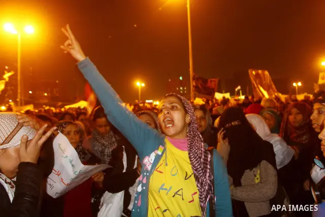 Thousands of Egyptian protesters attend a mass protest in Cairo's Tahrir square on November 24, 2011, as members of Egypt's ruling military council rejected calls to step down immediately, saying it would amount to a "be...
