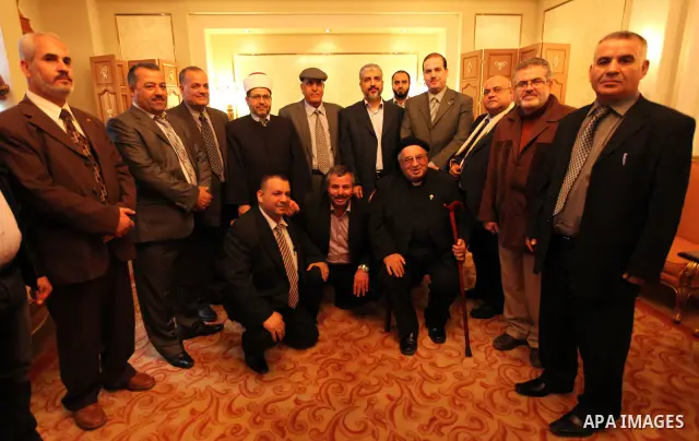 Palestinian Hamas leader Khaled Meshaal during a meeting with a delegation of Palestinian independent in Cairo on Nov 26, 2011. Photo by Mohammad Hams
